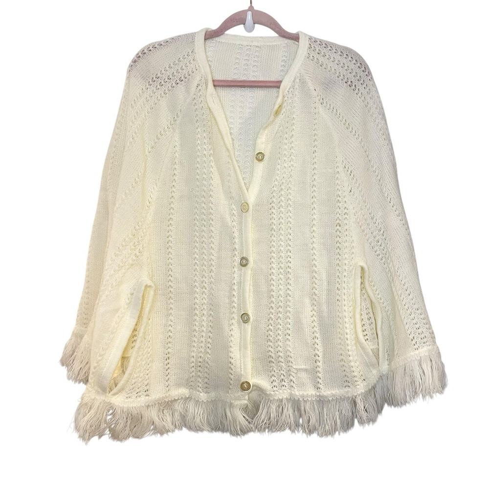 Vintage Knit Poncho Cape Fringe Button Front Boho Grandmacore Cottagecore Union